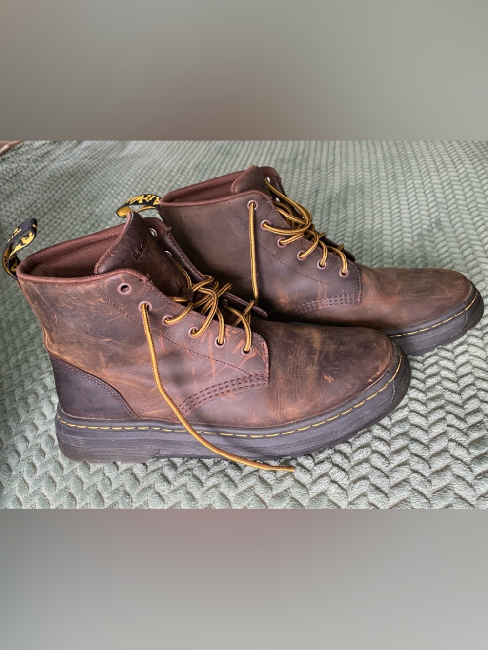 Dr Martens -
Crewson Chukka -
Men's Brown Leather Work Boots
Size 11